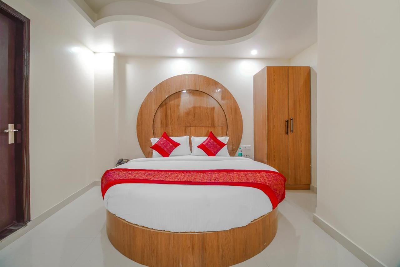 Hotel Classic Plaza At Delhi Airport New Delhi Exterior photo