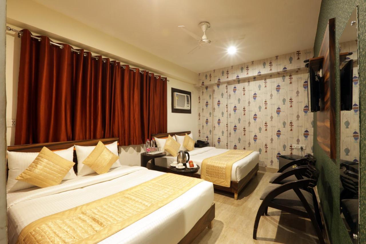 Hotel Classic Plaza At Delhi Airport New Delhi Exterior photo